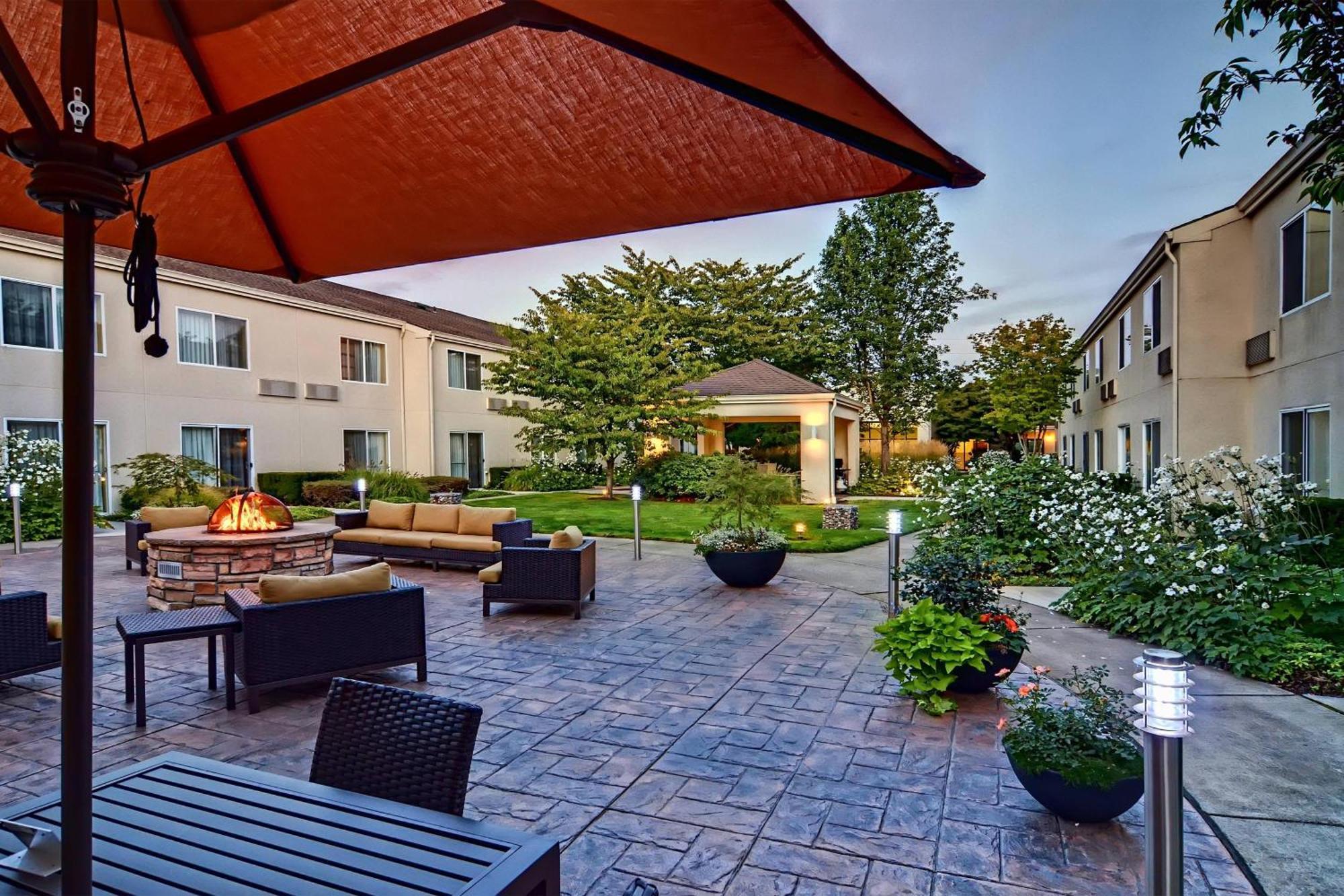 Courtyard By Marriott Eugene Springfield Hotell Exteriör bild