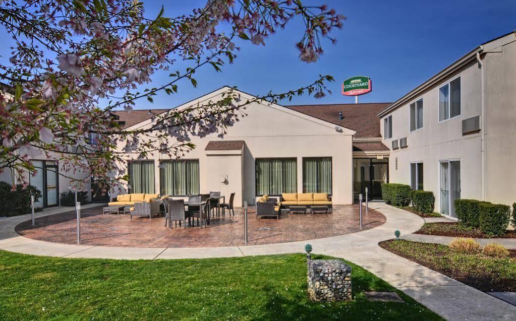 Courtyard By Marriott Eugene Springfield Hotell Exteriör bild